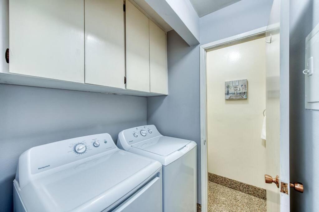 Lovely 2 Bedroom In Quiet Location Fresno